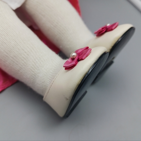 18" American Girl Elizabeth Cole Historical Doll with Dress - Picture 8 of 14